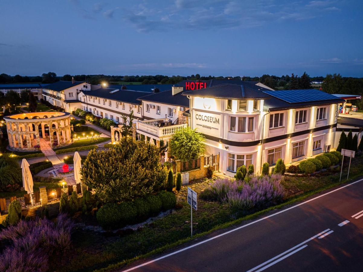 Hotel Coloseum Jaroslaw Exterior photo