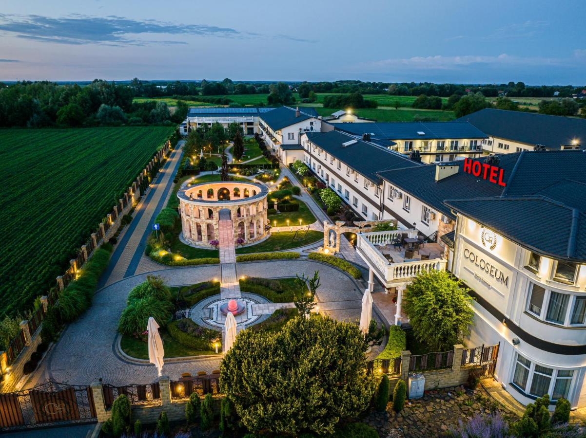 Hotel Coloseum Jaroslaw Exterior photo