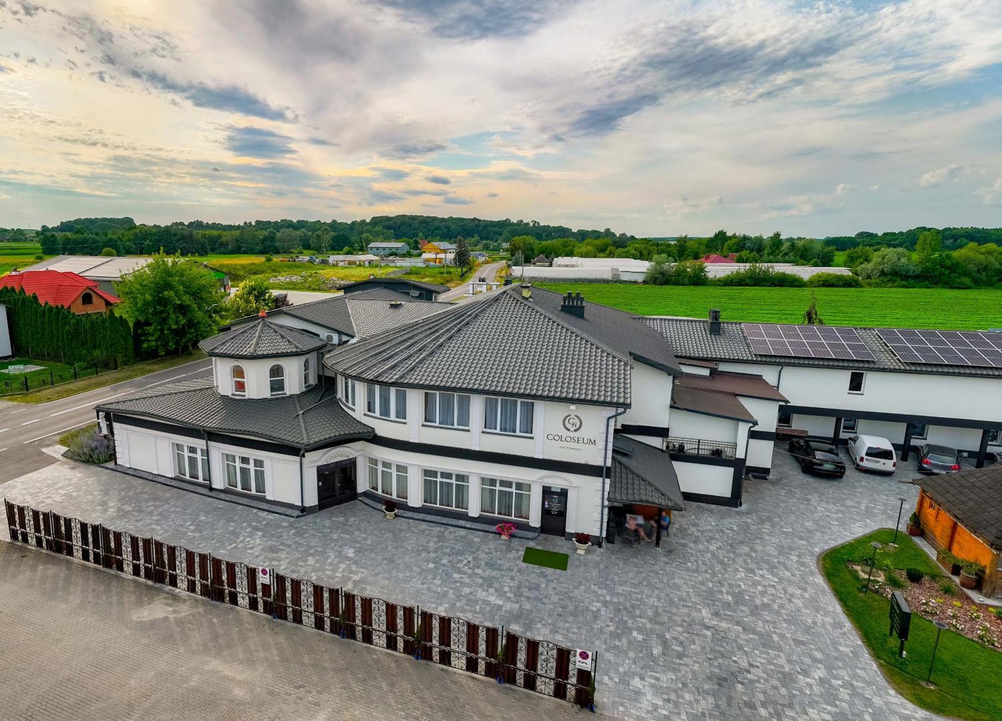 Hotel Coloseum Jaroslaw Exterior photo