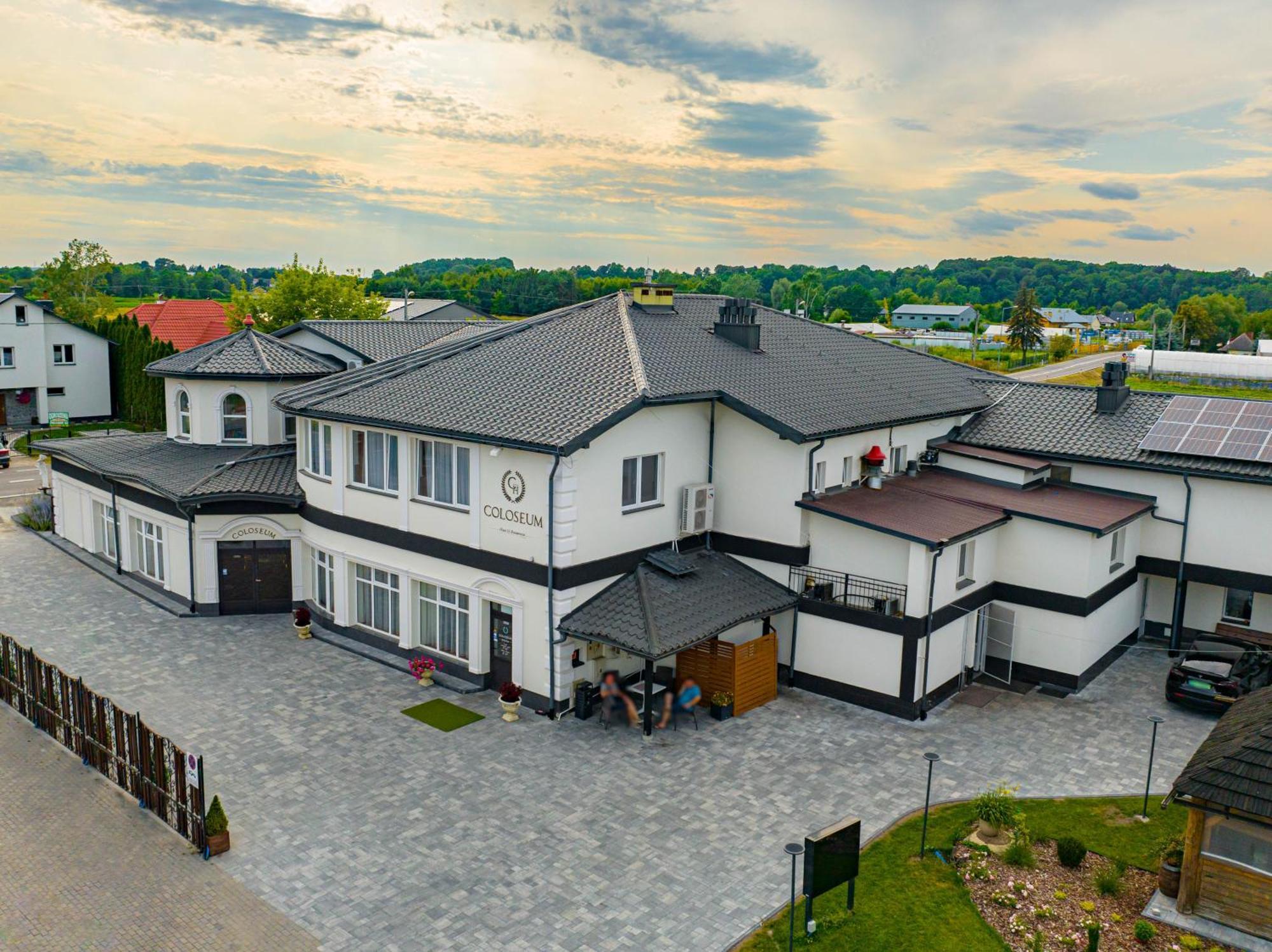 Hotel Coloseum Jaroslaw Exterior photo